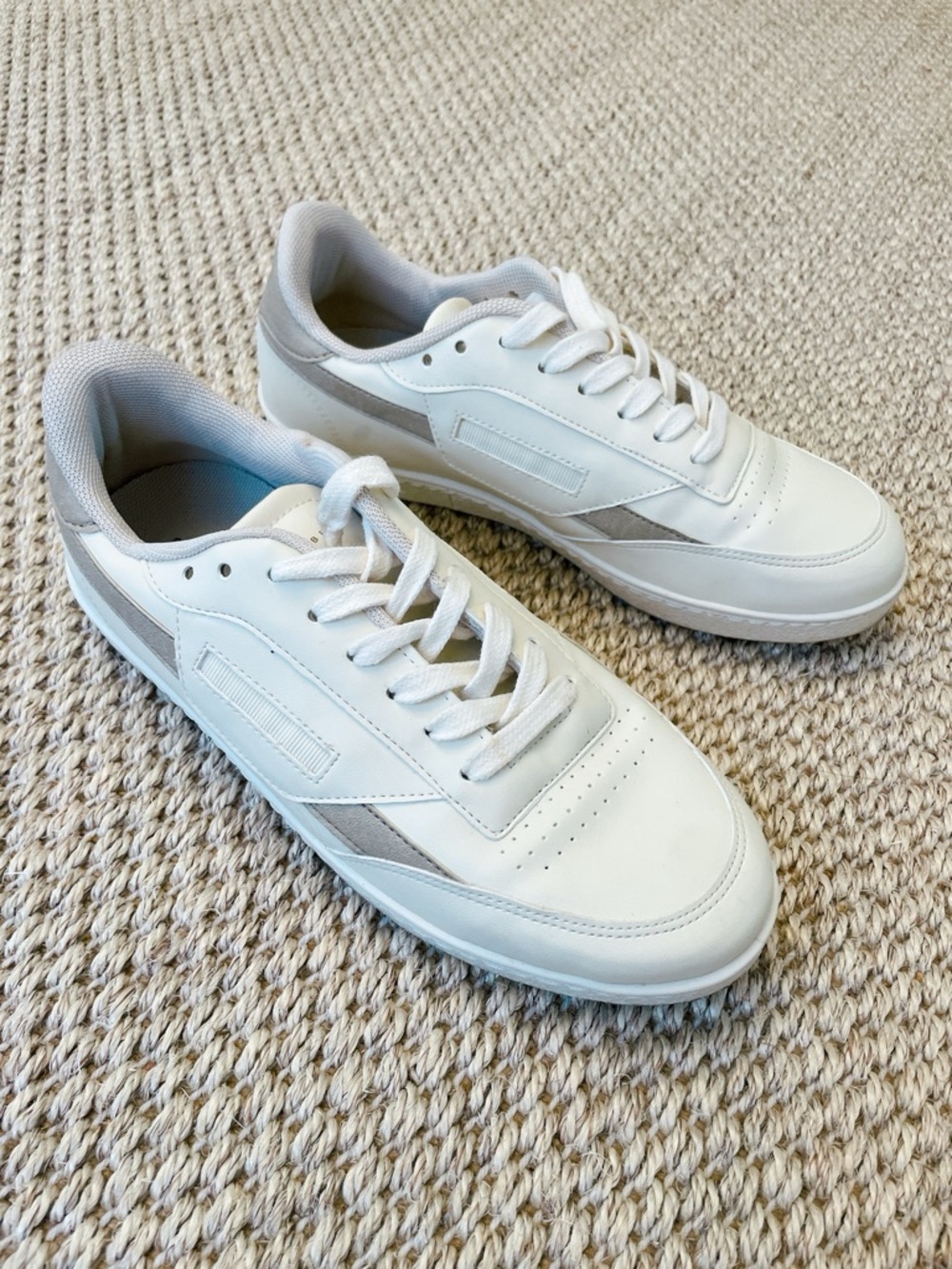 Oliver Cabell Womens Vegan 481 Cream Sneakers S 38 - Picture 3 of 13